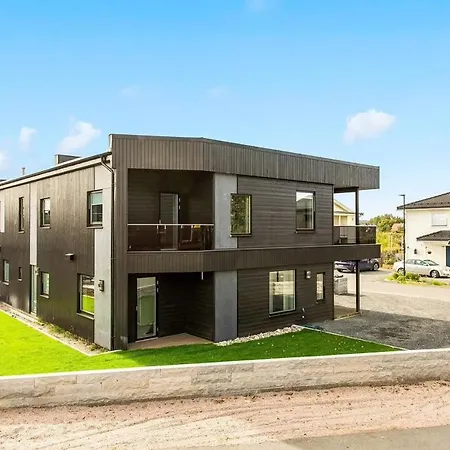 Moderne Naer Gamlebyen I Fredrikstad